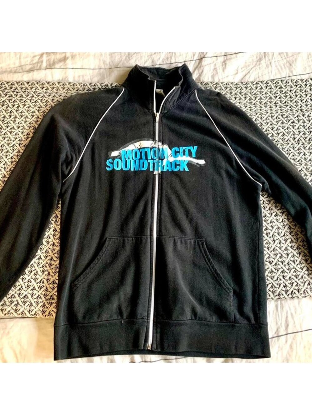 RARE! Motion City Soundtrack “Commit This To Memory” track jacket.